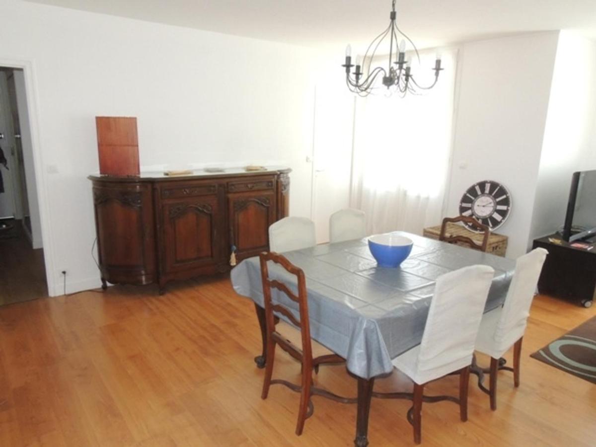 Appartement T3 Confortable A 300M Plage, Terrasse, Proche Commerces Et Marche Central - Fr-1-71-51 Royan Exterior photo